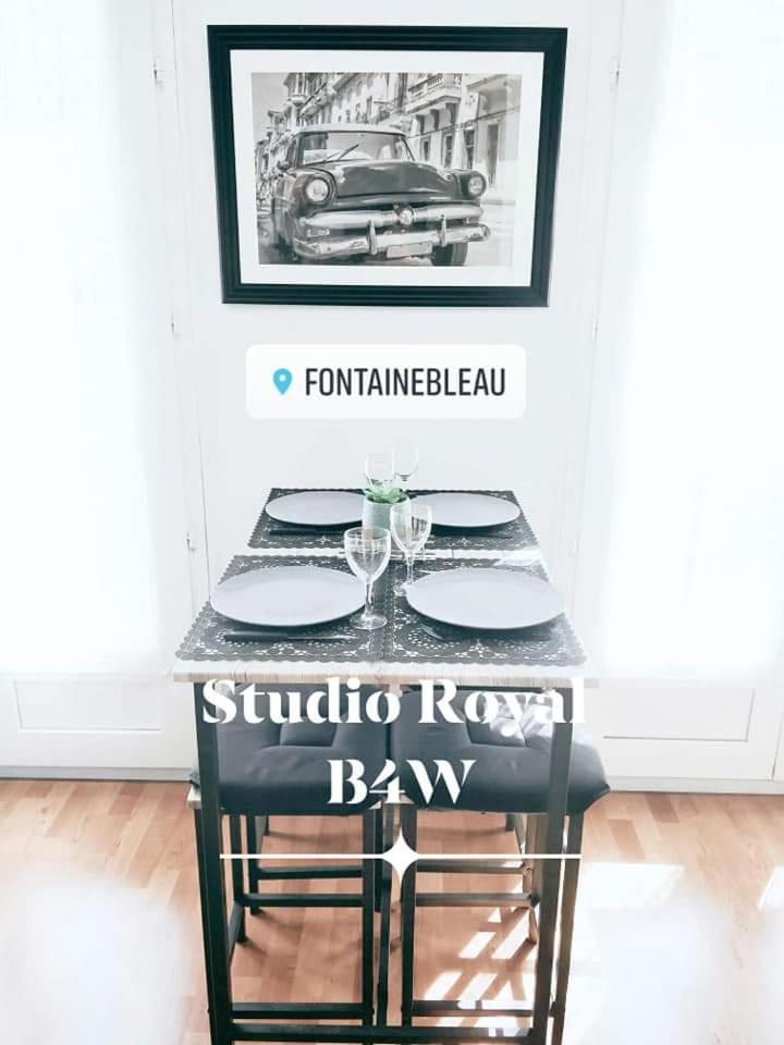 Studio Royal By Beds4Wanderlust - Place Du Marche Avec Parking Prive Fontainebleau Værelse billede