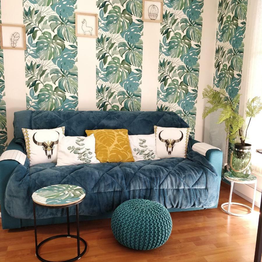 Studio Royal By Beds4Wanderlust - Place Du Marche Avec Parking Prive Fontainebleau Eksteriør billede